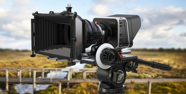 Caméra Blackmagic Cinema Caméra avec des formats 4K ou 2K suivant les modèles.