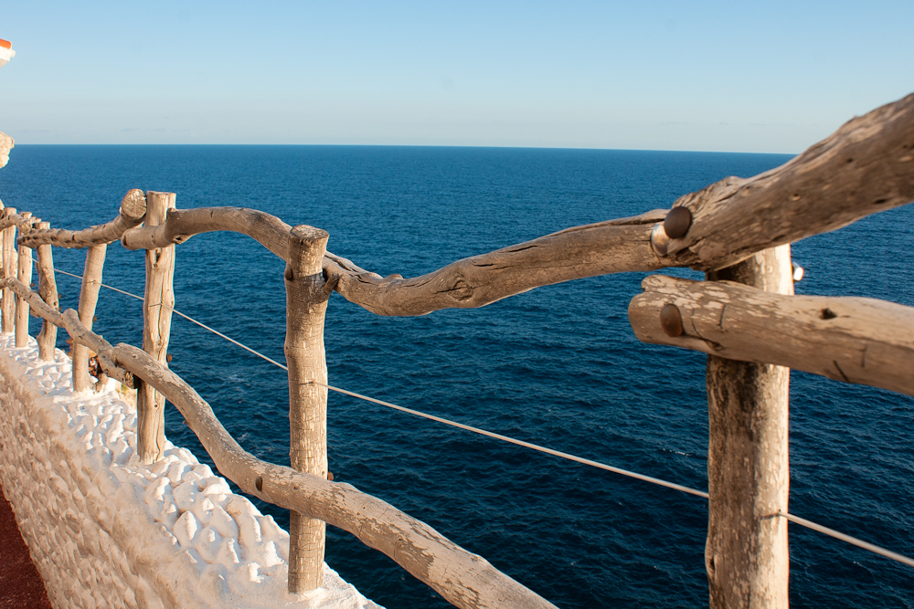 Minorque : la grotte de Cova d'En Xoroi Minorque : la grotte de Cova d'En Xoroi