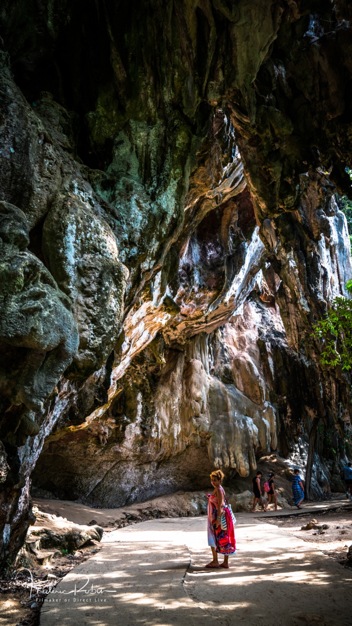 Chemin sur la plage de RAILAY THAILANDE Chemin sur la plage de RAILAY THAILANDE