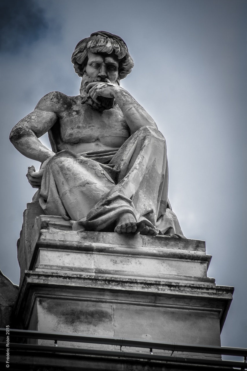 Statues Paris 2015-11